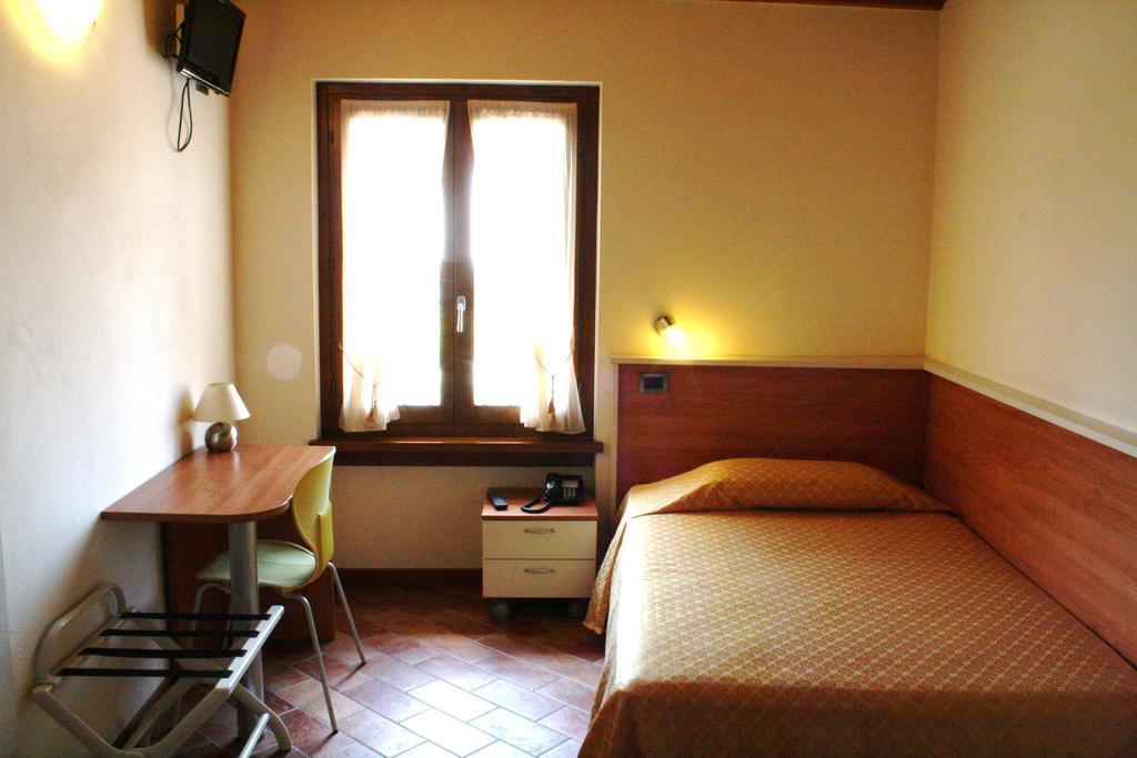 Отель Bed&Wine Неграр Номер фото